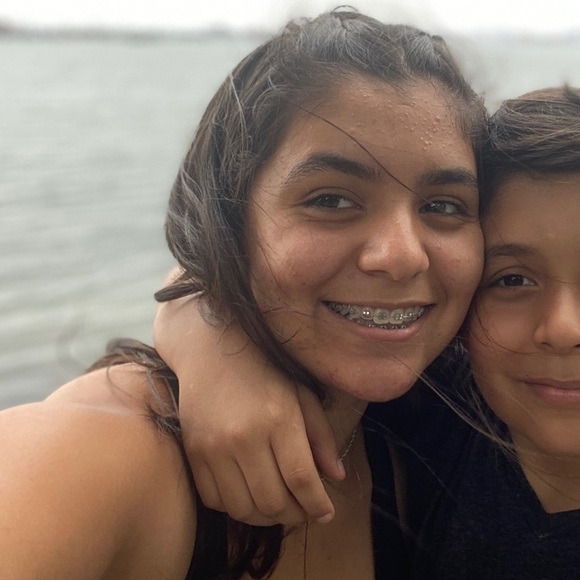 Meet your Posher, Melany - Picture 1 of 1